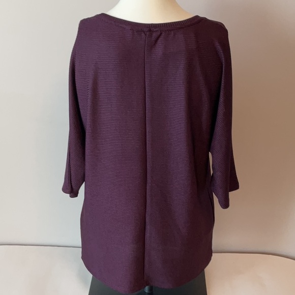 Elbow Sleeve Top - Picture 8 of 9